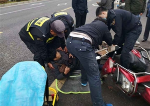 突發(fā)交通事故，應急處置規(guī)范 --金橋輔警項目協(xié)助處置交通事故