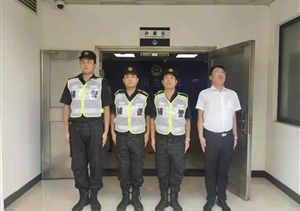 醉酒男子鬧事砸門 隊(duì)員警惕及時(shí)制止 —上海海關(guān)緝私局項(xiàng)目收到表