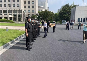 上海市委黨校領(lǐng)導(dǎo)慰問(wèn)宗保公司員工