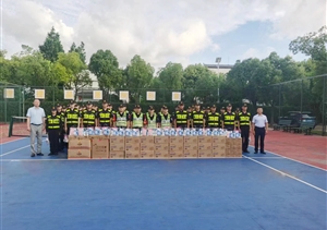 宗保公司開展高溫慰問“送清涼”活動—公司領(lǐng)導(dǎo)看望慰問員工