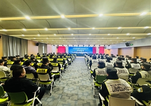 宗保公司駐陸家嘴區(qū)域項(xiàng)目開展輿情防范專題培訓(xùn)會